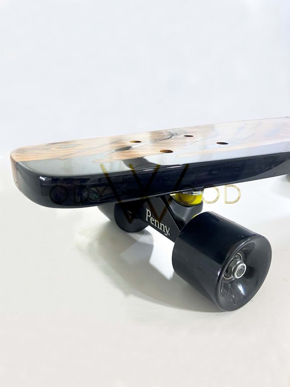 Özel Üretim Epoksi Penny Skateboard resmi