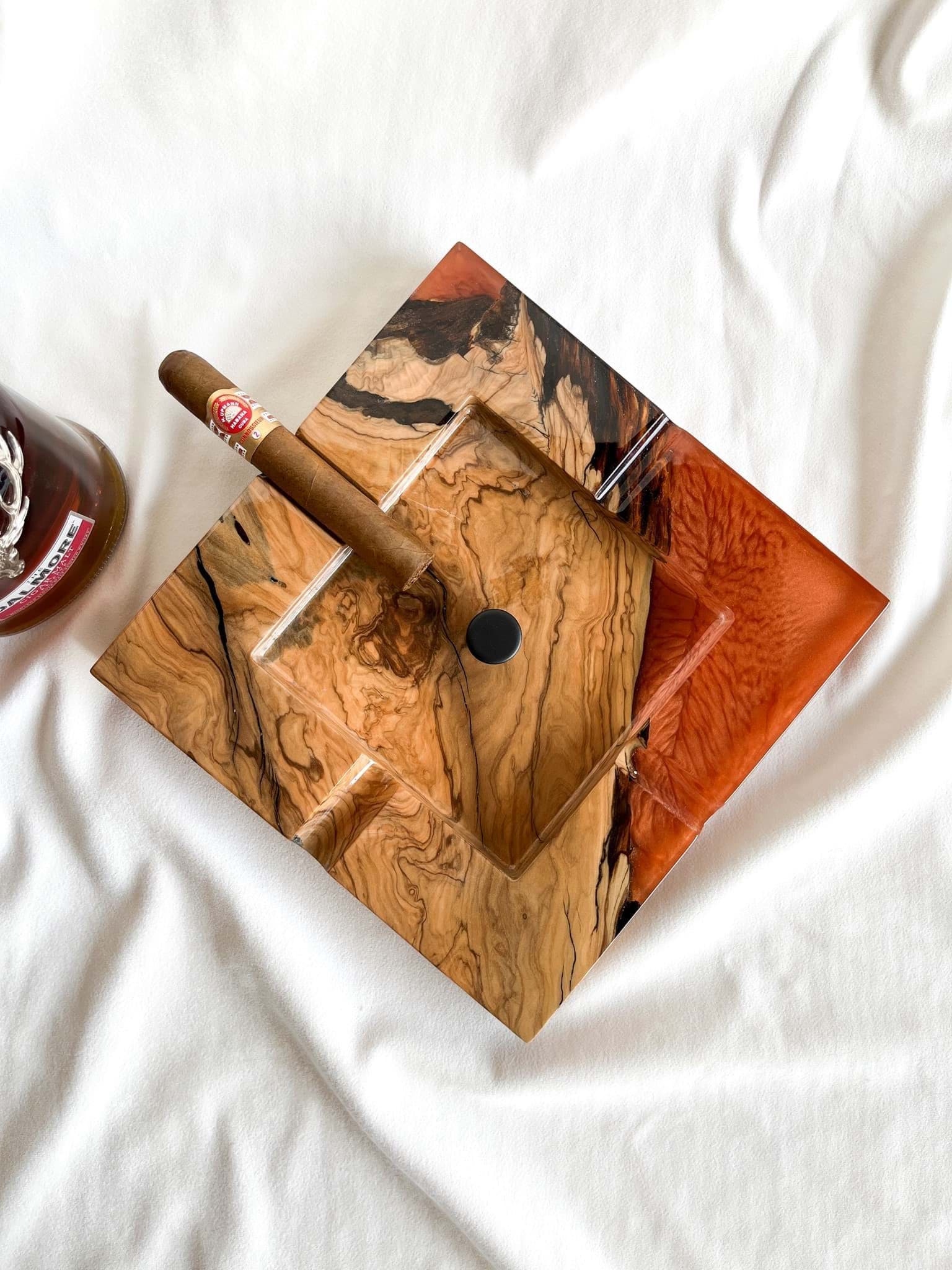 Puro Küllüğü - Turuncu Epoksi ve Zeytin Ağacı ile Özel Tasarım resmi